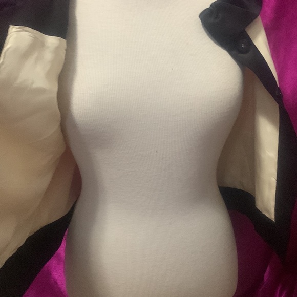 Bianca Nygård size 4, short cream and black jacket. Snap buttons. Mint con - Picture 4 of 8